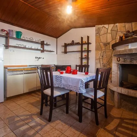 And With Parking Space Komiza, Vis - 8844 Guest house